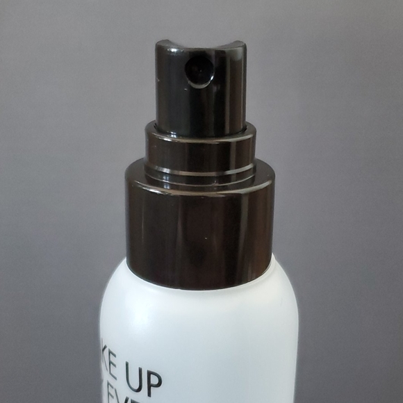 Make Up For Ever Mist & Fix Setting Spray - Picture 3 of 4